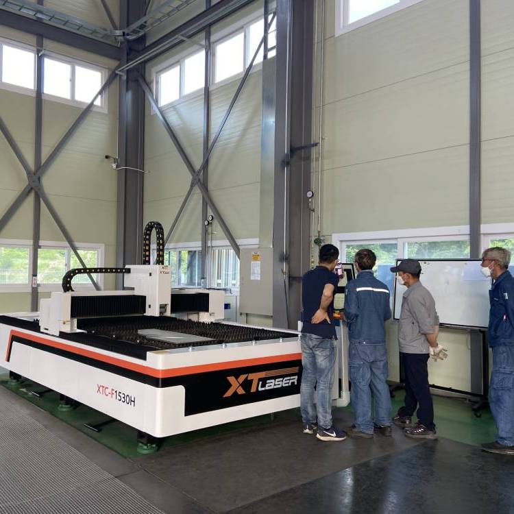 XT LASER Layanan Global anjog